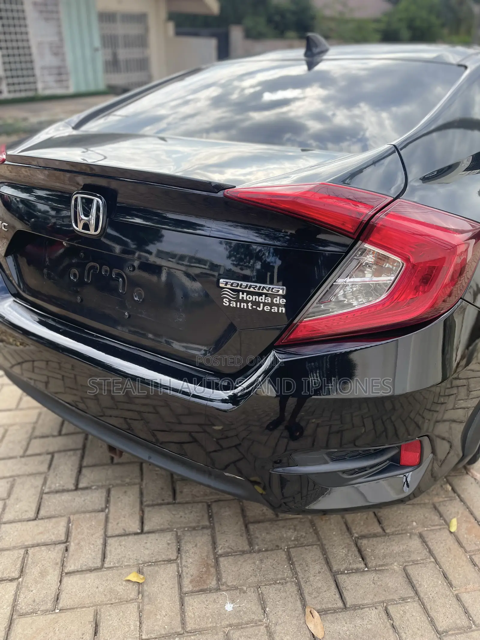 Honda Civic Touring 4dr Sedan (1.5L 4cyl) 2016 Black