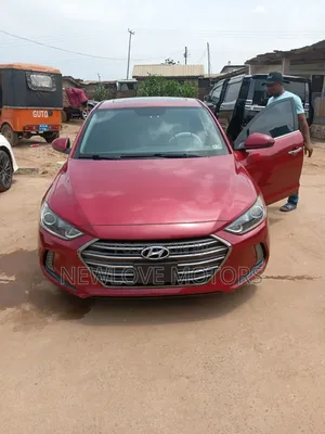 Hyundai Elantra 2017 Red