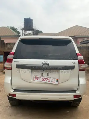 Toyota Land Cruiser Prado 4.0 Petrol TX 2017 White