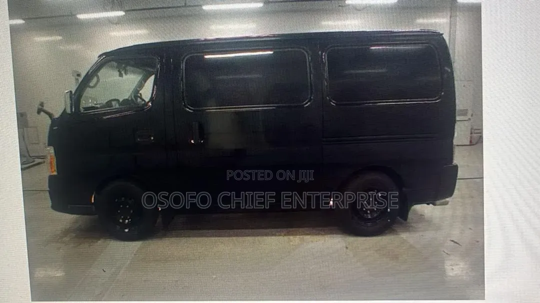 Nissan Caravan 2013 Black
