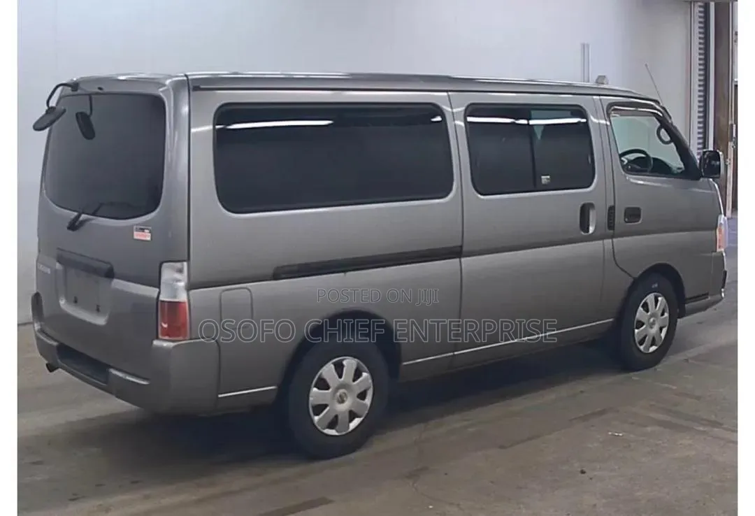 Nissan Caravan 2013 Silver