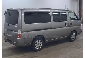 Nissan Caravan 2013 Silver