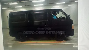 Nissan Caravan 2013 Silver