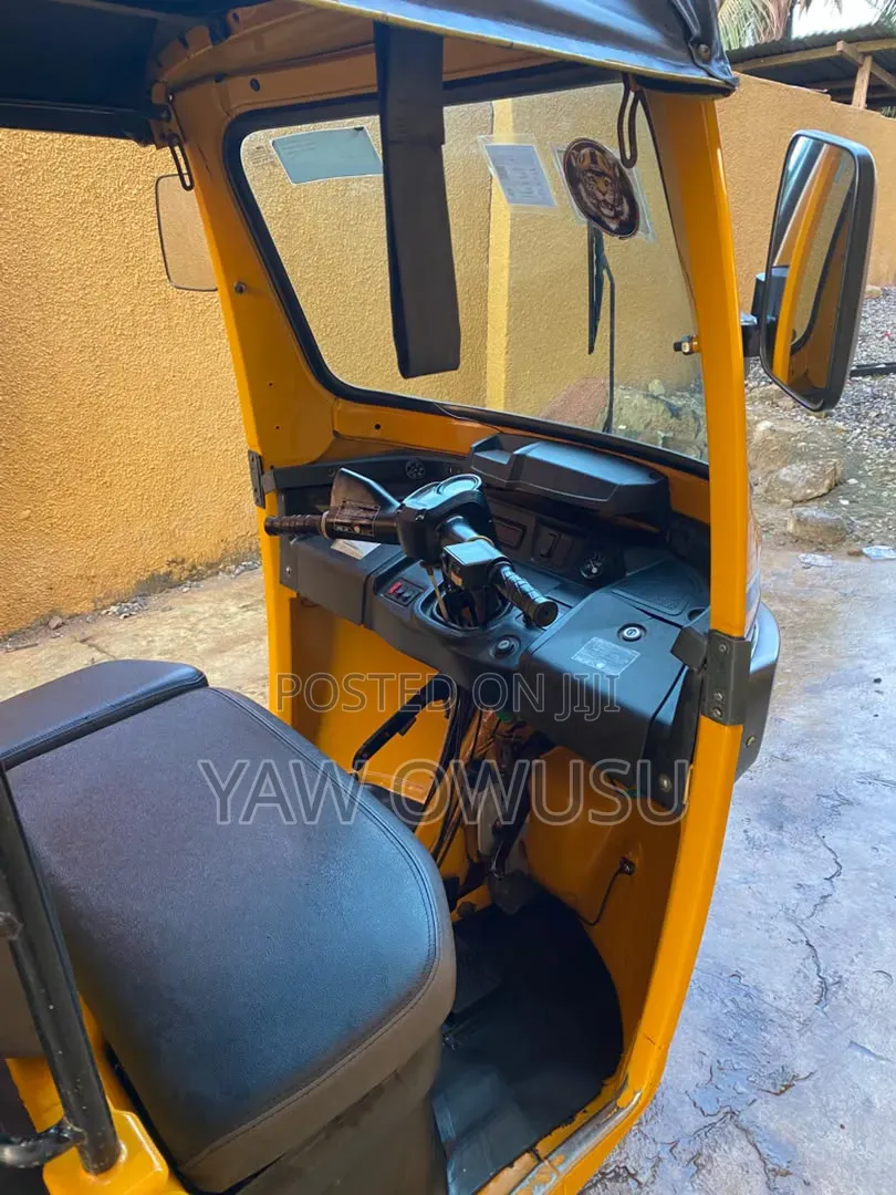 TVS King Deluxe Plus iTouch Start 2025 Yellow