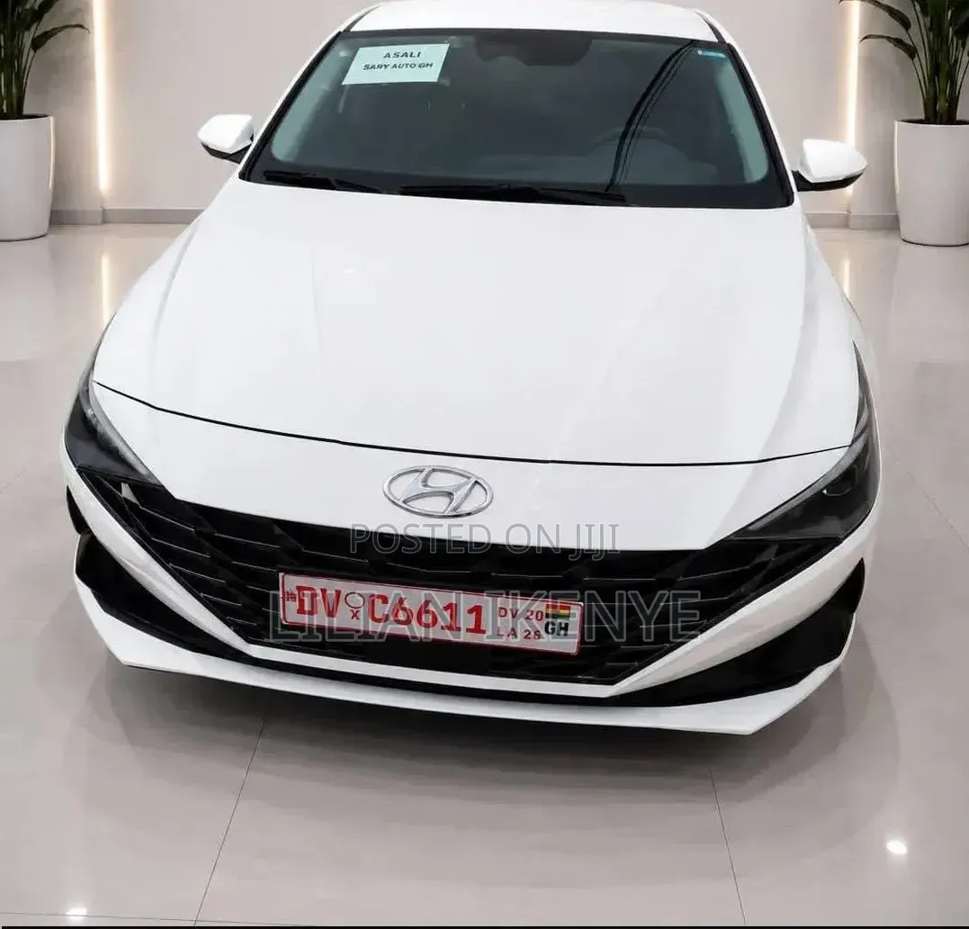 Hyundai Avante 2021 White
