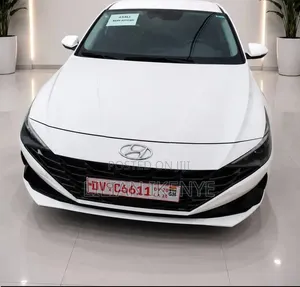 Hyundai Avante 2021 White