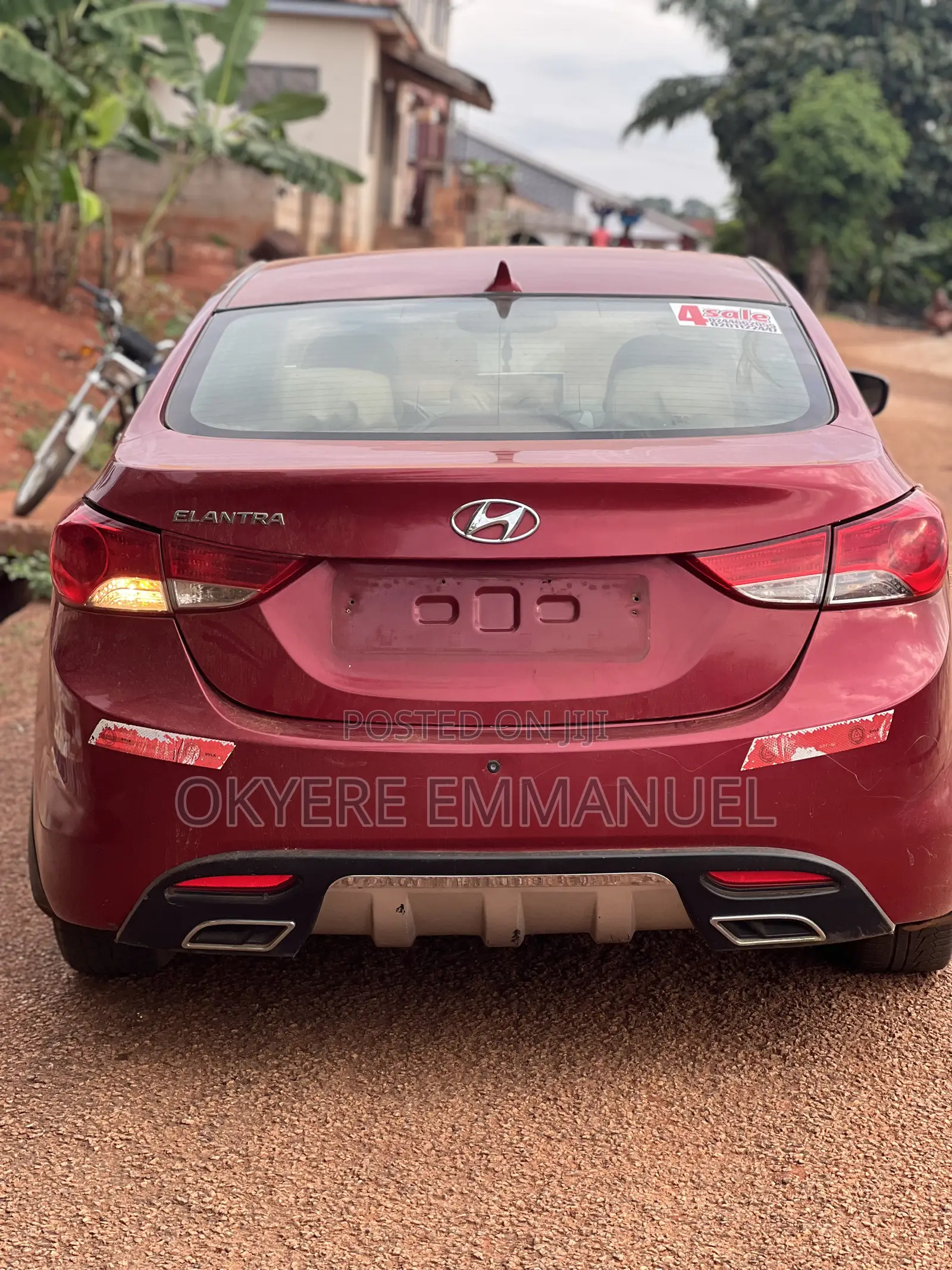 Hyundai Elantra 2013 Red