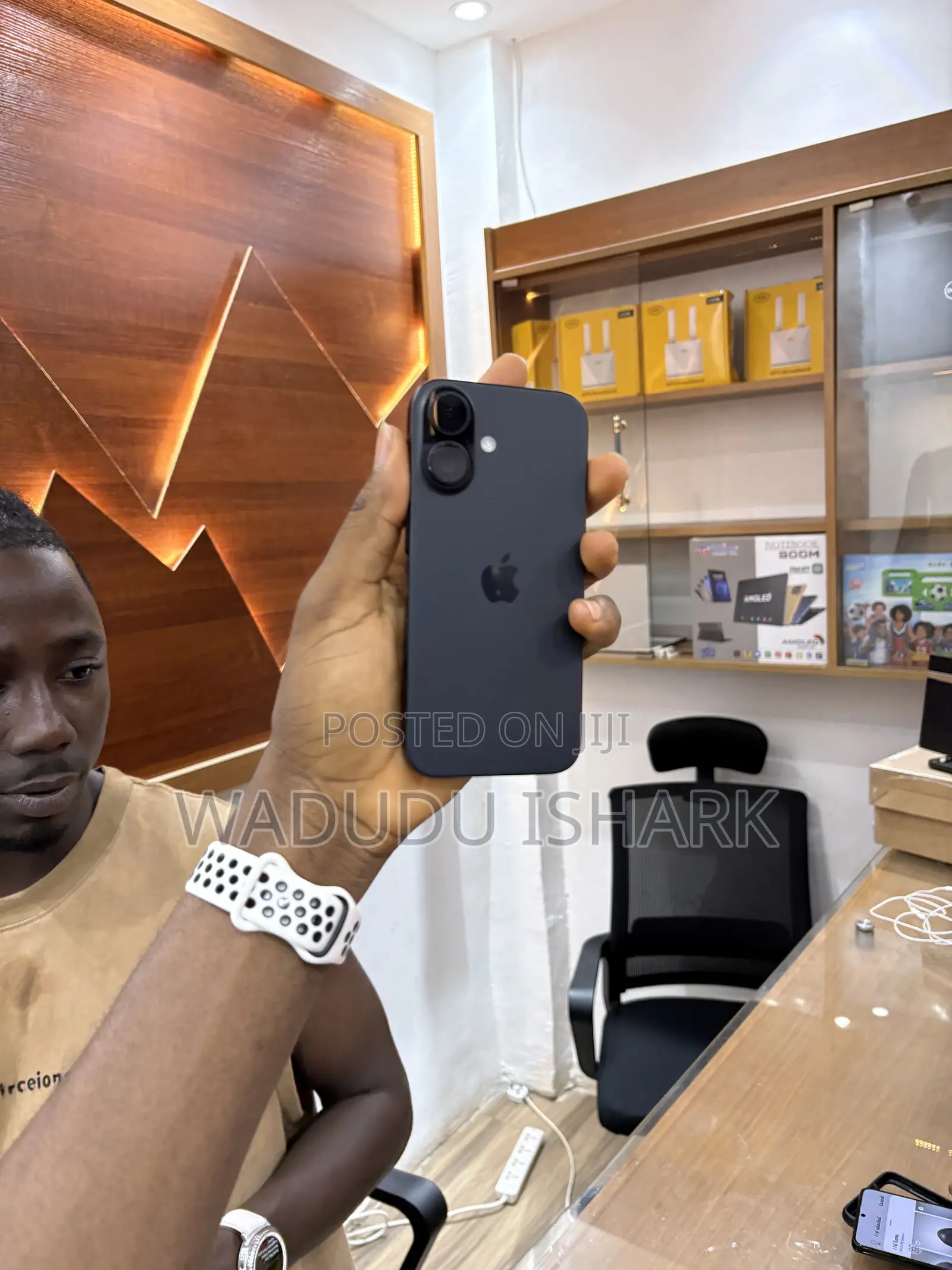 Apple iPhone 16 128 GB Black