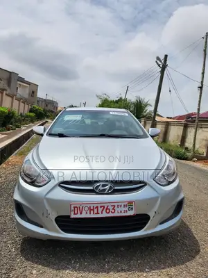 Hyundai Accent SE Sedan 2017 Silver