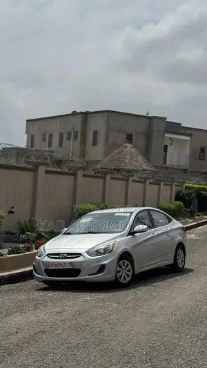 Hyundai Accent SE Sedan 2017 Silver