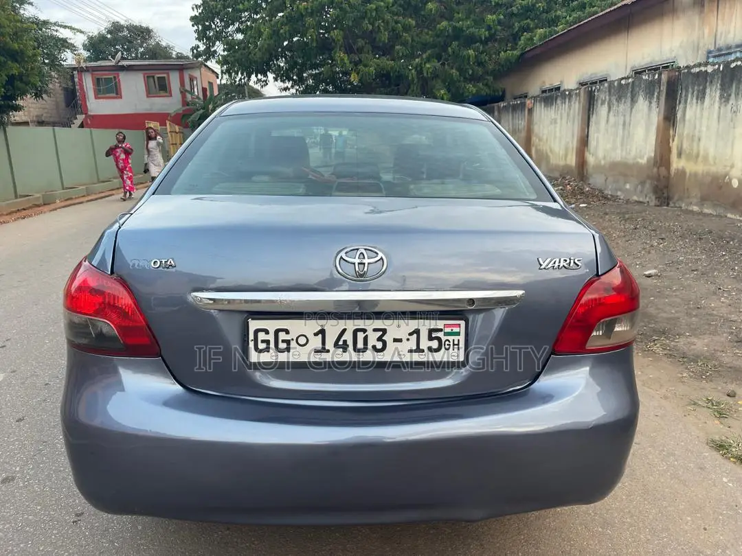 Toyota Yaris 2010 Blue
