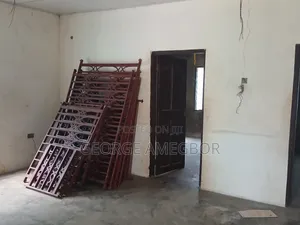3bdrm House in Georges Estate, Assin South for sale