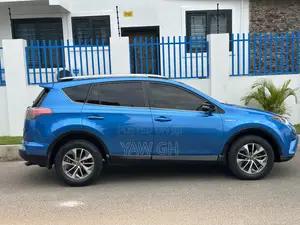 Toyota RAV4 SE 4dr SUV AWD (2.5L 4cyl 6A) 2018 Blue