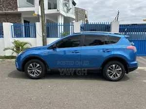Toyota RAV4 SE 4dr SUV AWD (2.5L 4cyl 6A) 2018 Blue