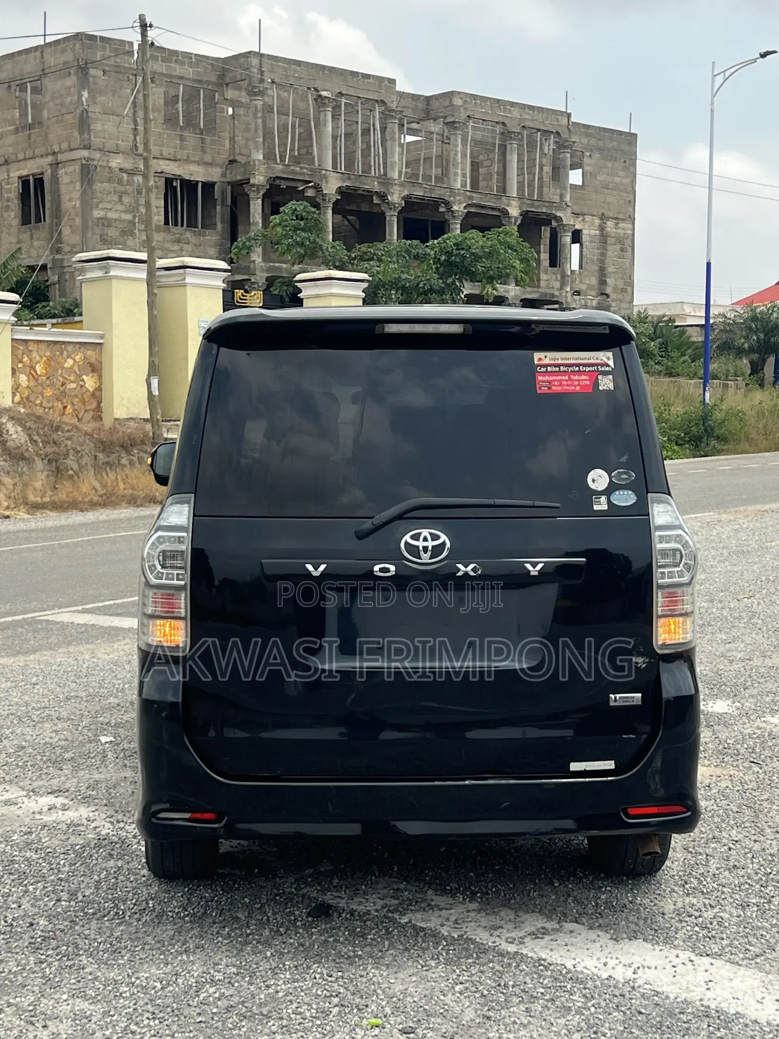 Toyota Voxy ZS 2WD 7-Seater 2012 Black