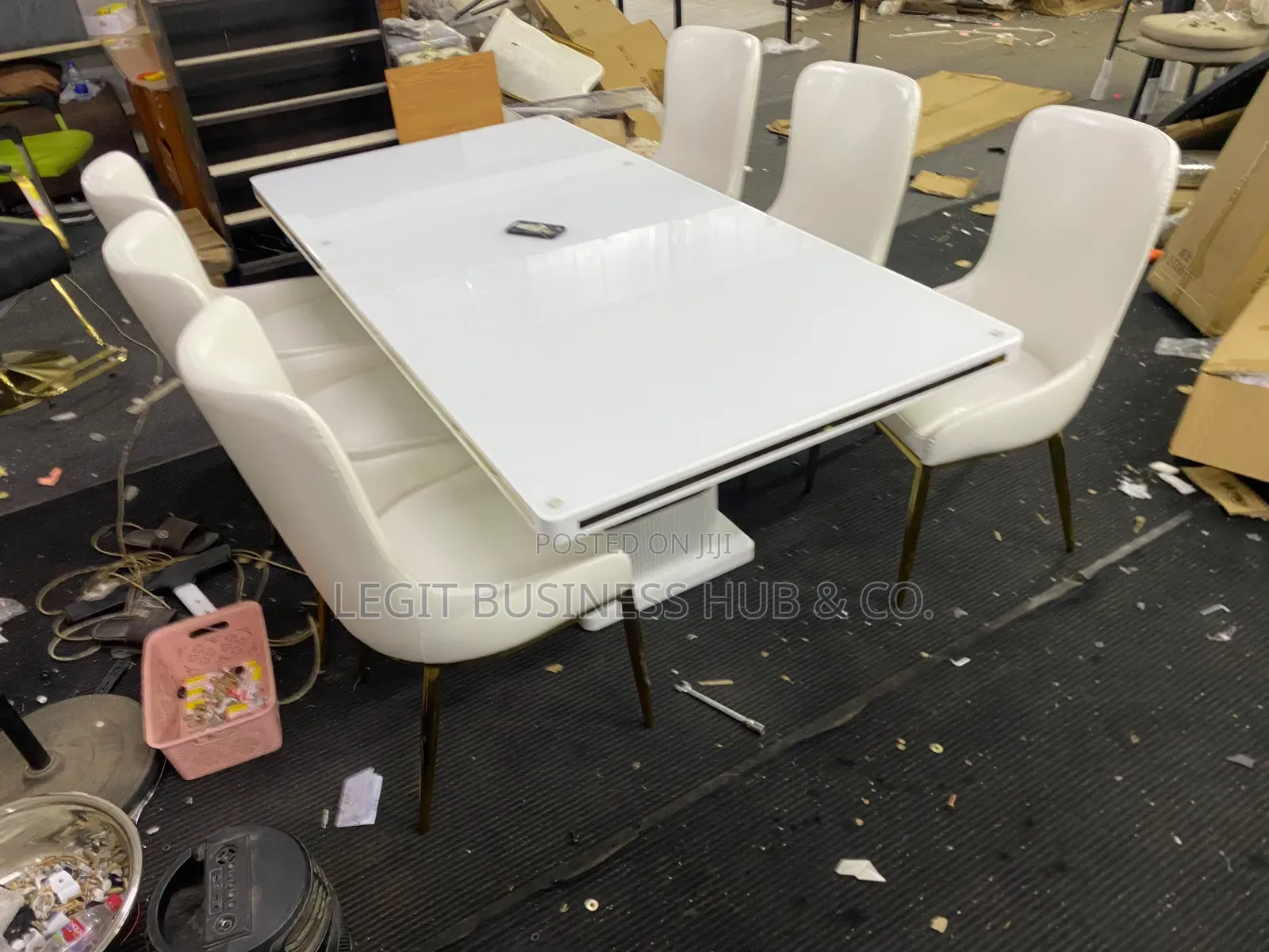 Latex Modern Dining Set