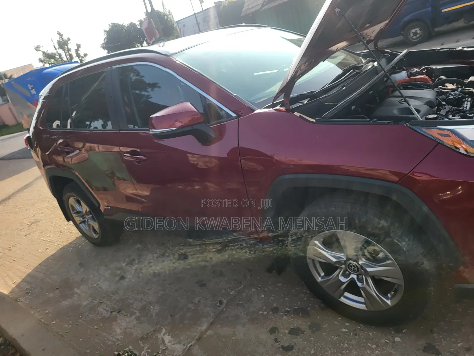 Toyota RAV4 2022 Red