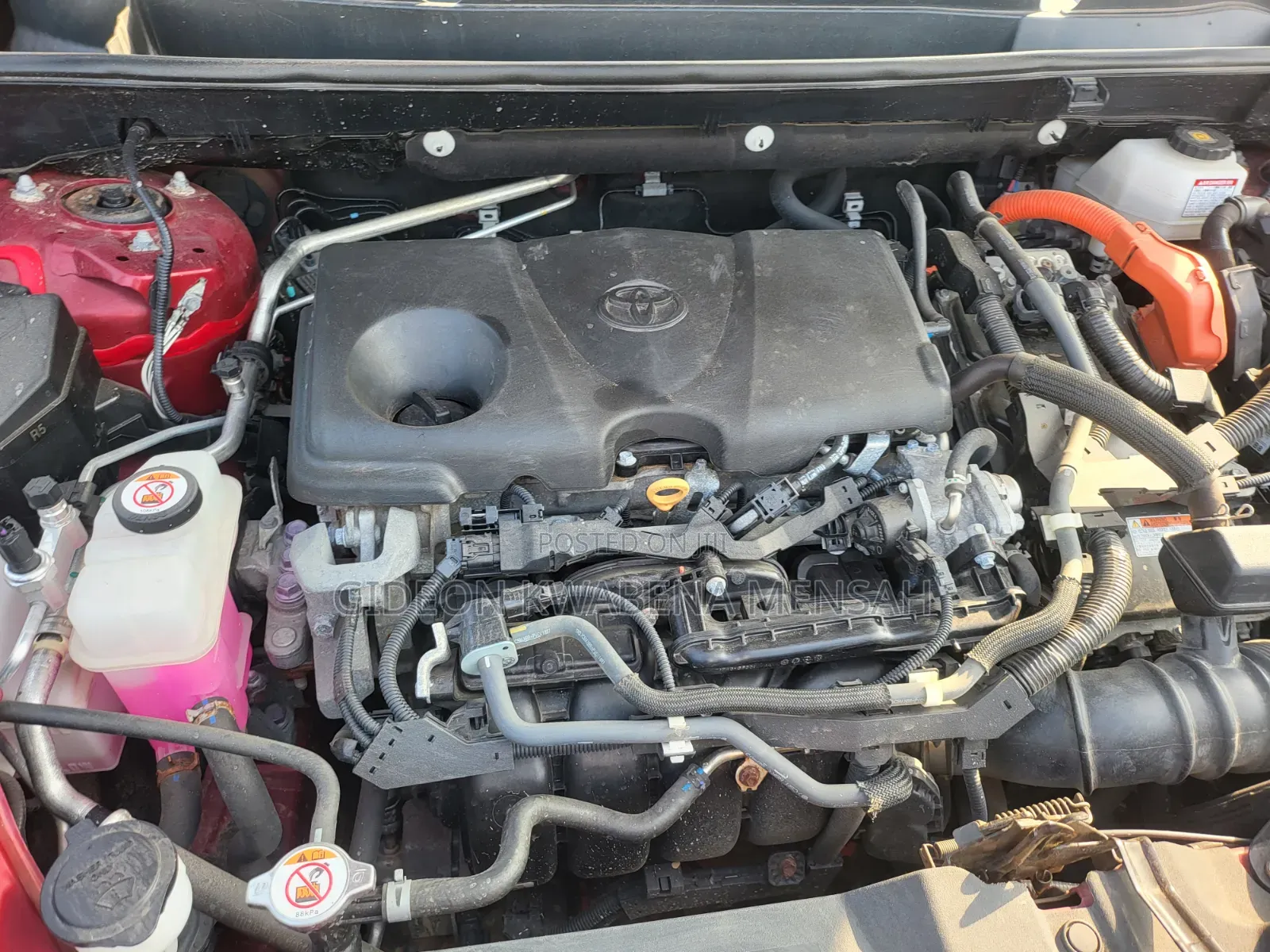 Toyota RAV4 2022 Red