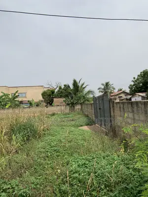 14bdrm Villa in New Legon for sale