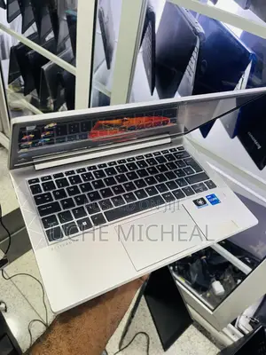 Laptop HP EliteBook 830 G8 16GB Intel Core i5 SSD 256GB