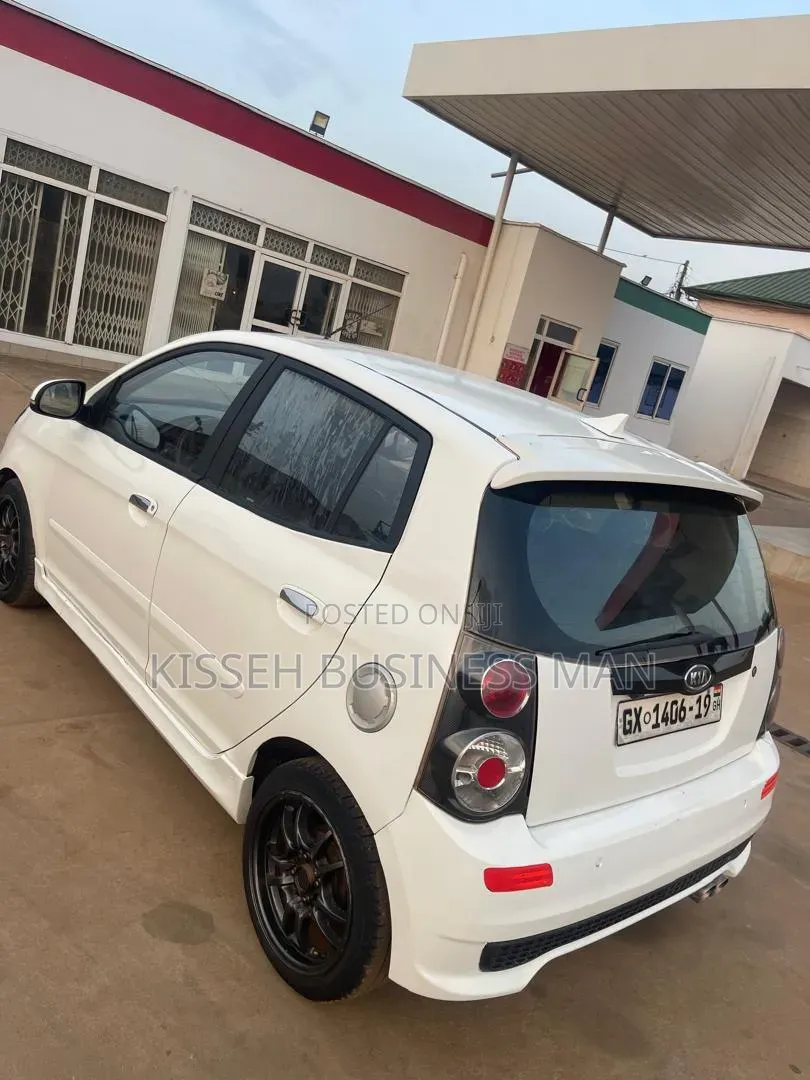 Kia Morning 2011 White