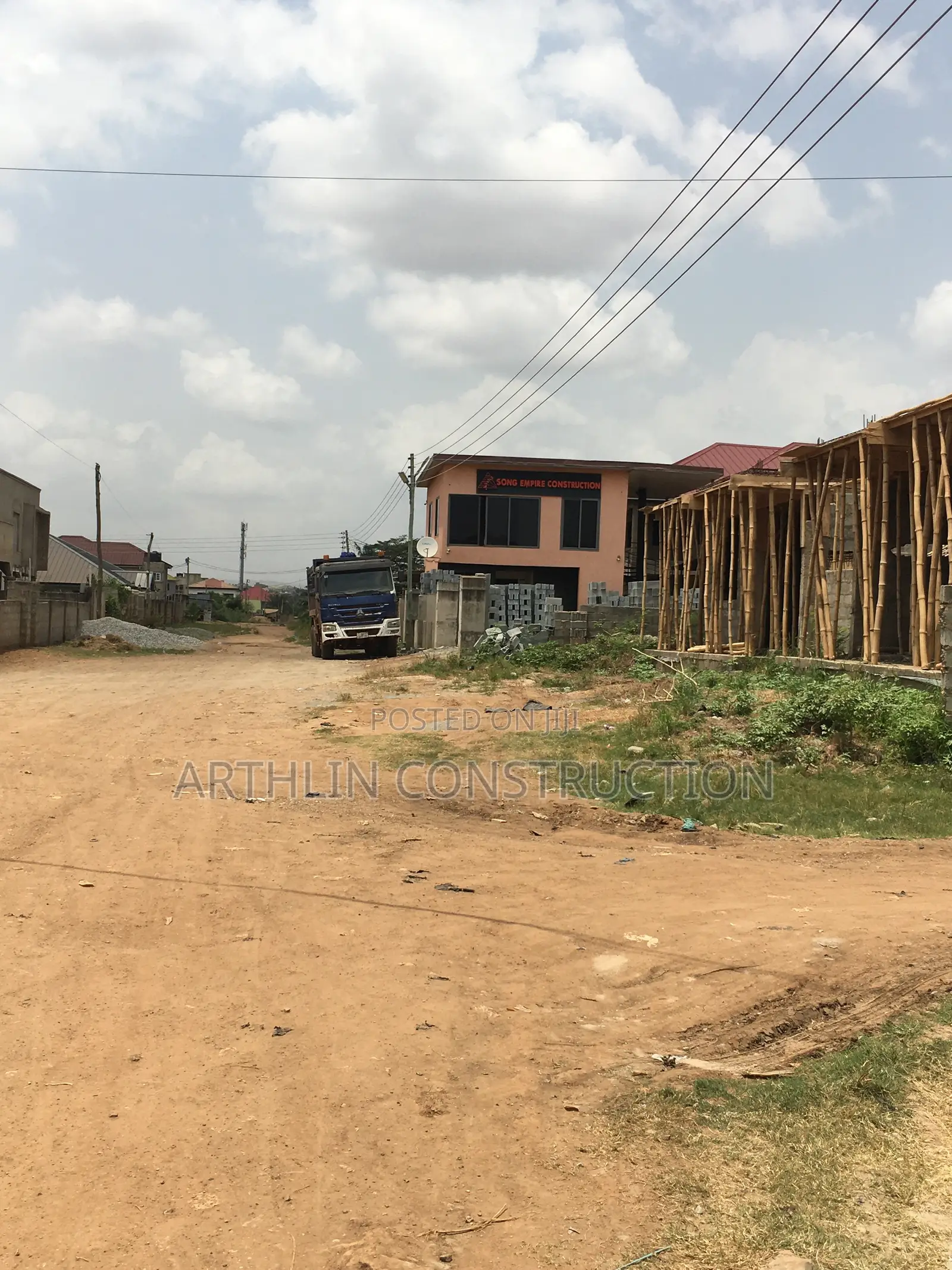 14bdrm Villa in New Legon for sale