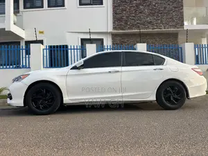 Honda Accord EX 4dr Sedan FWD (2.4L 4cyl 2A) 2017 White