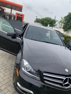 Mercedes-Benz C250 2015 Black