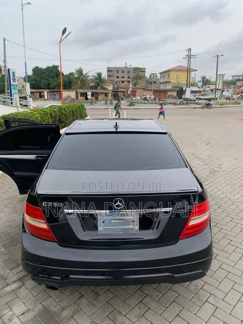 Mercedes-Benz C250 2015 Black