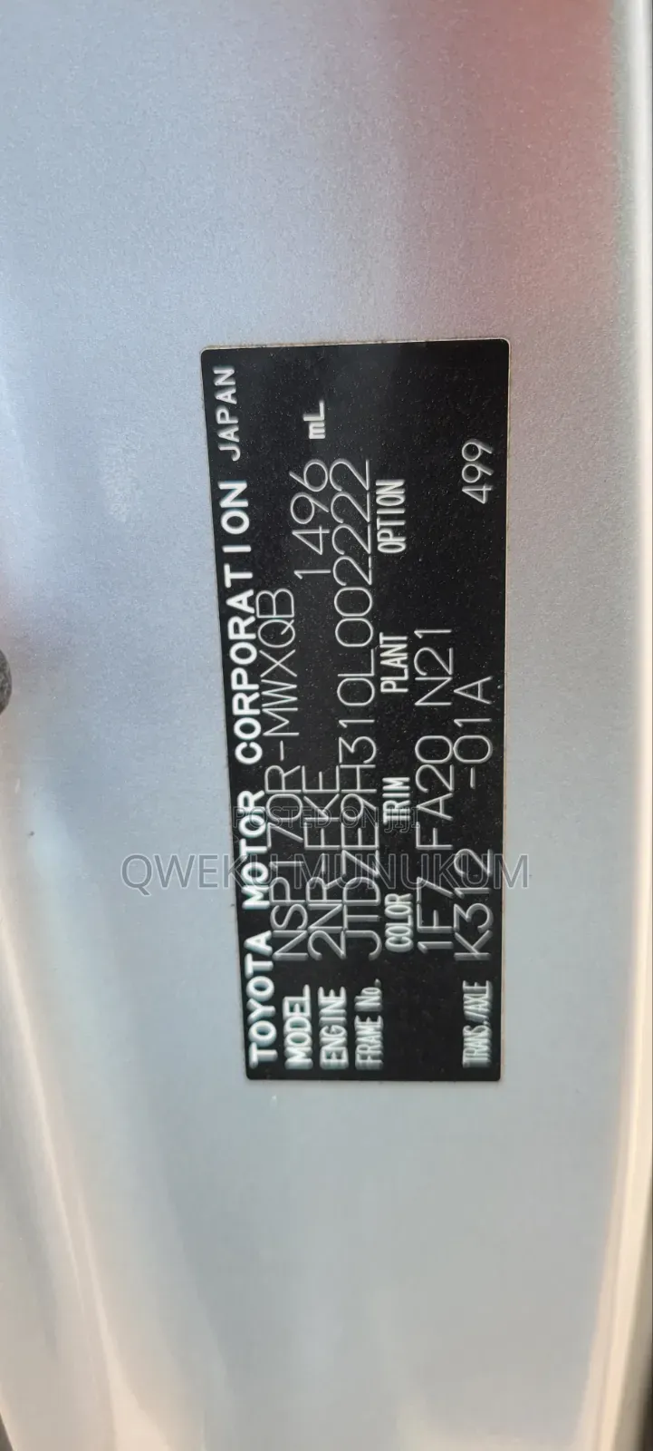 Toyota Sienta 2017 Silver