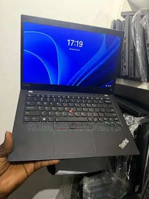 New Laptop Lenovo ThinkPad t495s 8GB AMD Ryzen 5 SSD 256GB
