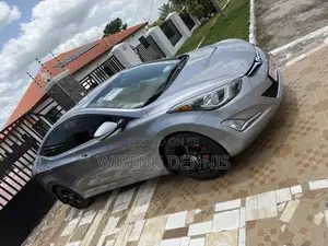 Hyundai Elantra SE Sedan FWD (1.8L 4cyl 6A) 2016 Silver