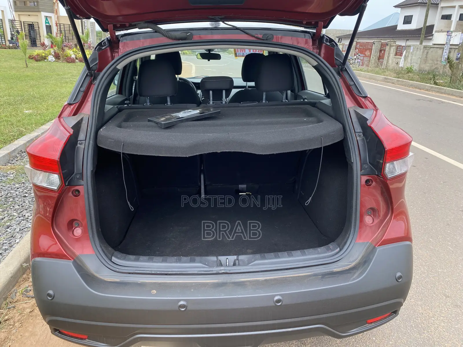 Nissan Kicks SV 2020 Red