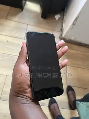Apple iPhone 11 Pro Max 64 GB Green