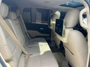 Toyota Land Cruiser 2024 White