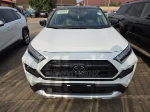 Toyota RAV4 2020 White