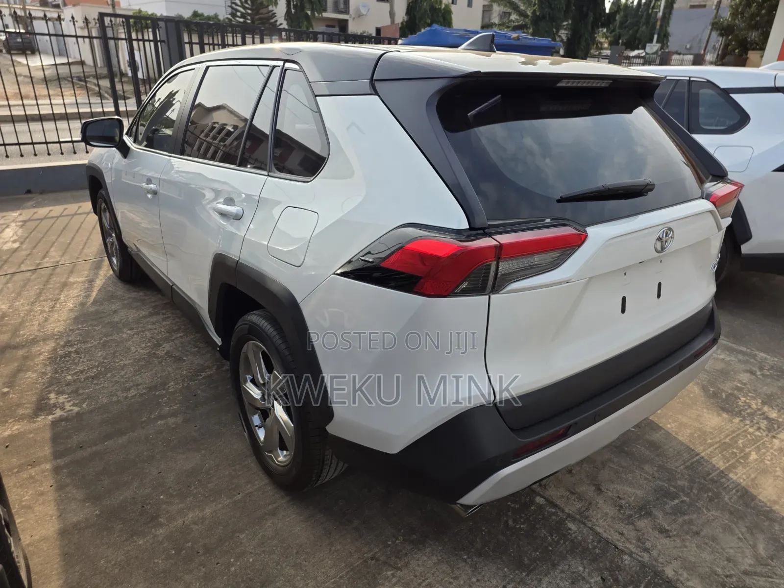 Toyota RAV4 2020 White