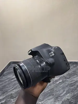 Canon EOS 1300 D