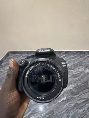 Canon EOS 1300 D