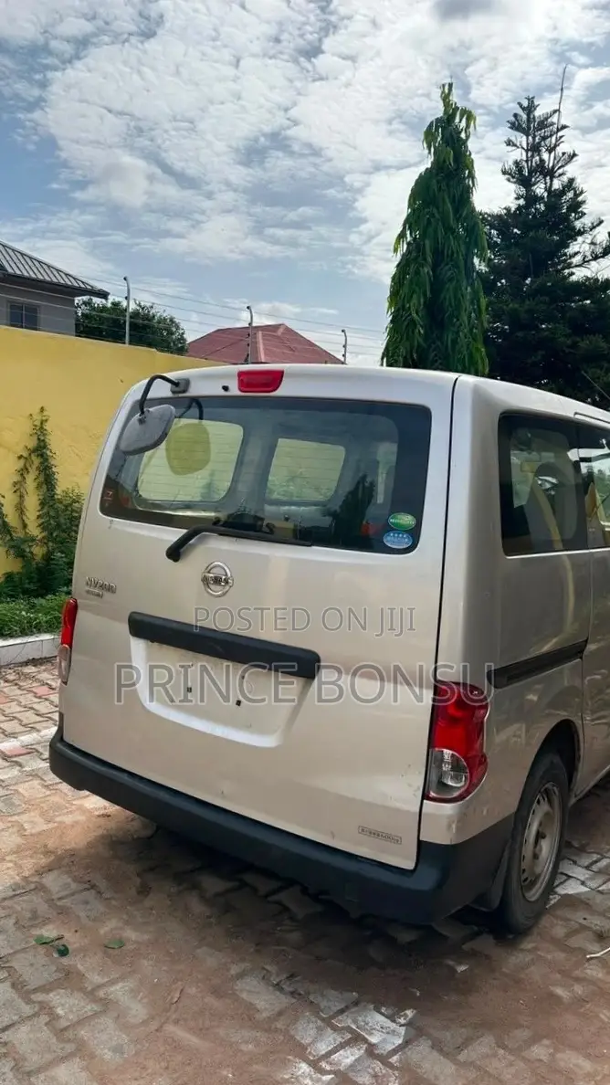 Nissan NV200 2016 Silver
