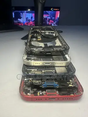 Original iCloud Charging and Speakers Available for iPhones