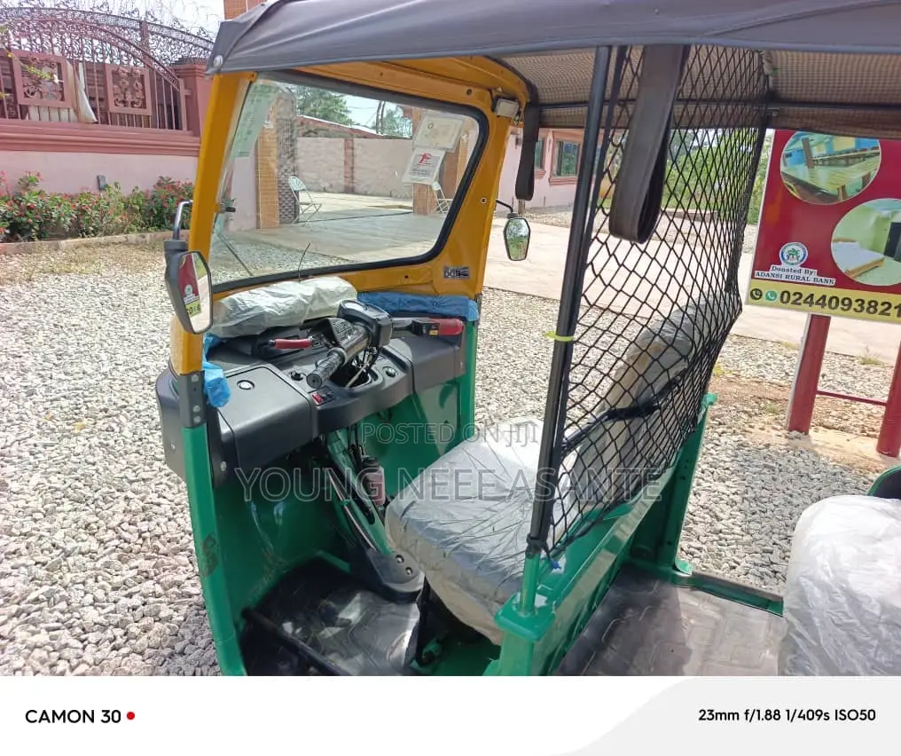 TVS King Deluxe Plus iTouch Start 2025 Green