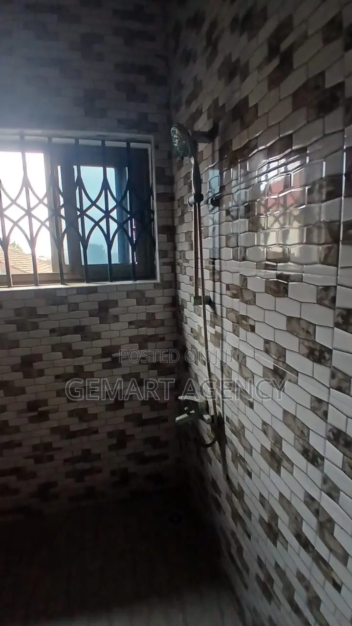 2bdrm Apartment in Taifa Bukina, Accra Metropolitan for rent