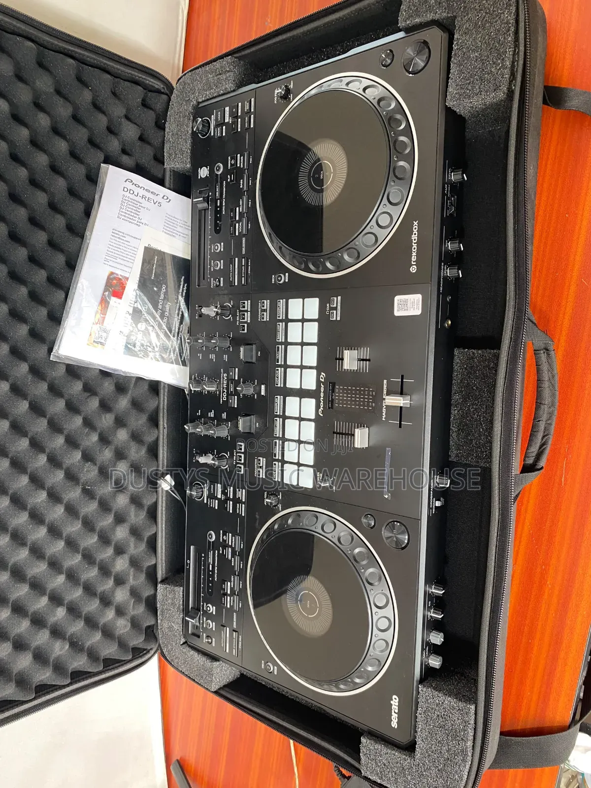 Pioneer DDJ Rev5 Controller W Bag and Dust Cover