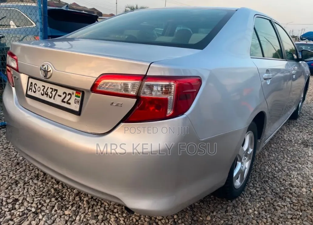 Toyota Camry 2014 Silver