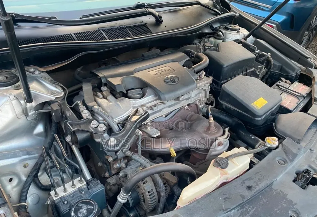 Toyota Camry 2014 Silver