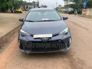 Toyota Corolla LE 4dr Sedan (1.8L 4cyl CVT) 2017 Gray