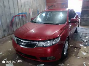 Kia Cerato 2013 Red