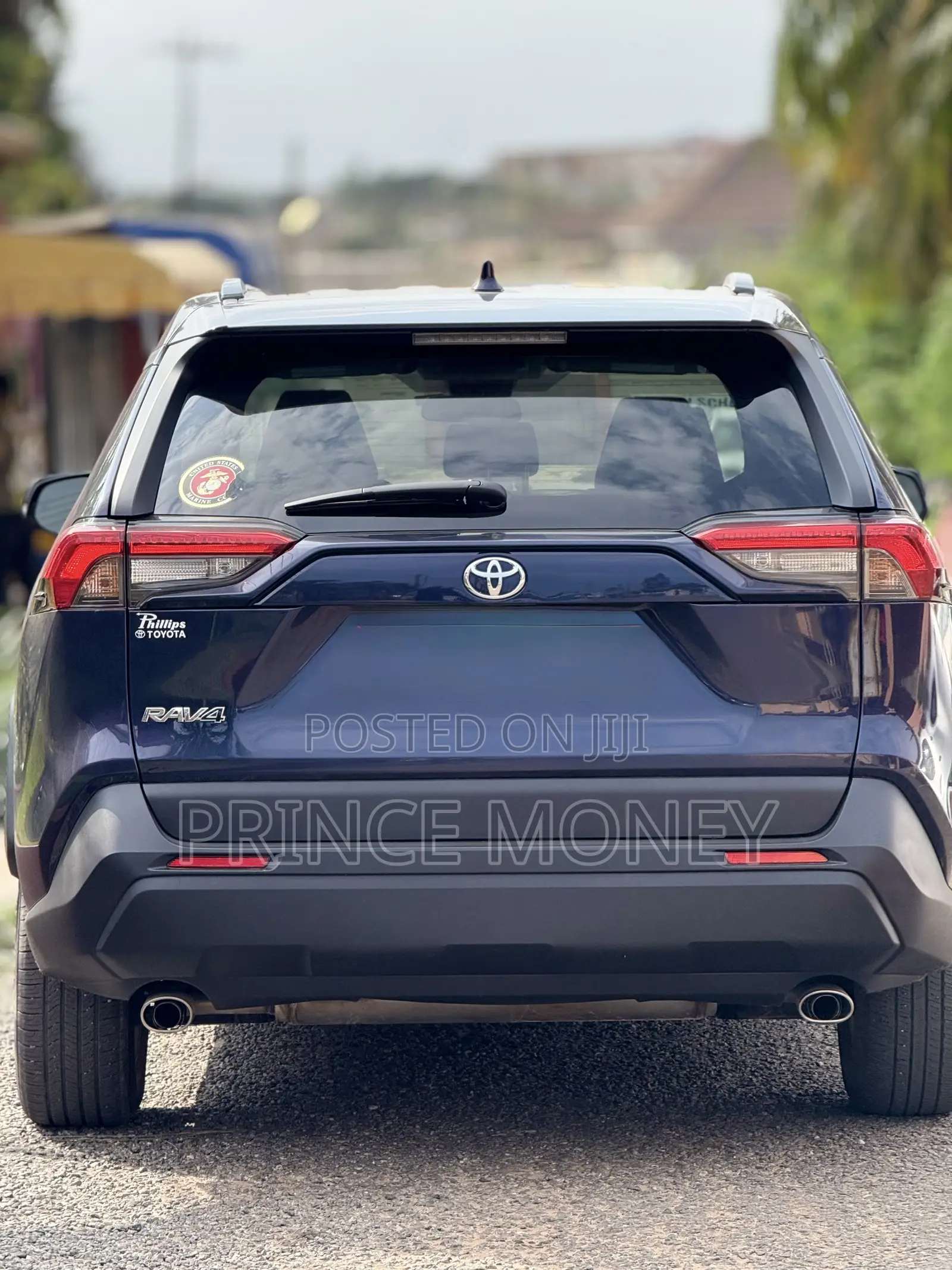 Toyota RAV4 2021 Blue