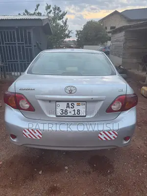 Toyota Corolla 2010 Silver